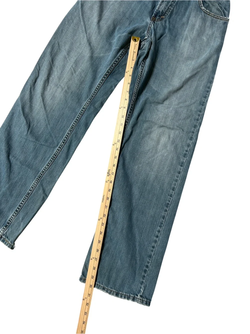 Y2K Levi's 559 Men's Baggy Light Wash Relaxed Jeans 30x32